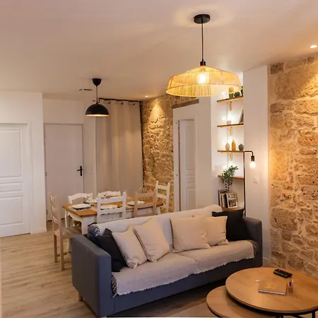 Le Nid Du Clocher Apartment *