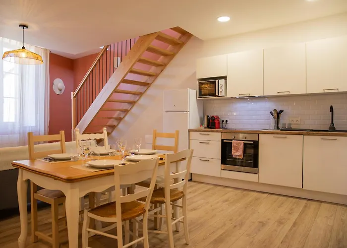 Le Nid Du Clocher Belvès